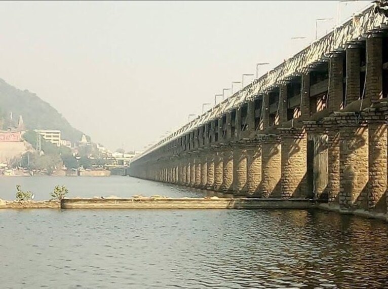Prakasam Barrage-1